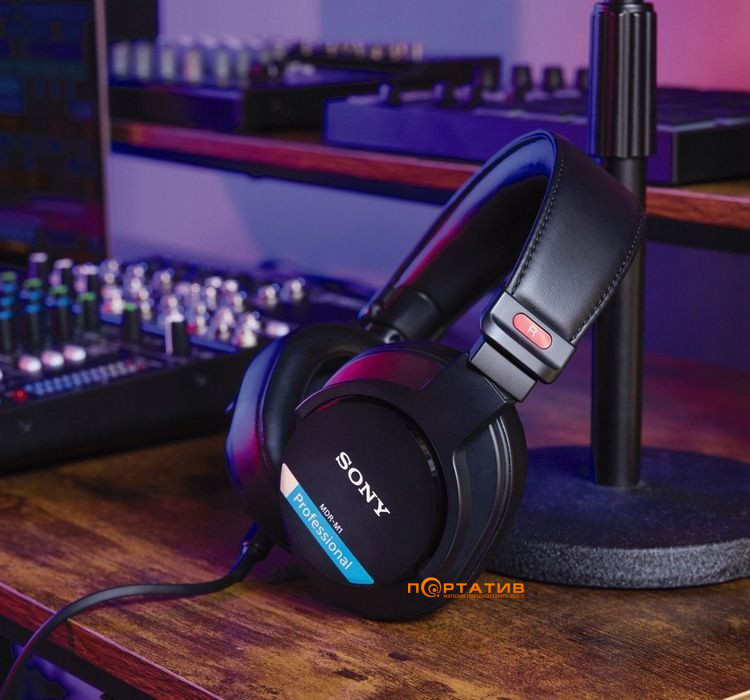 Навушники Sony MDR-M1