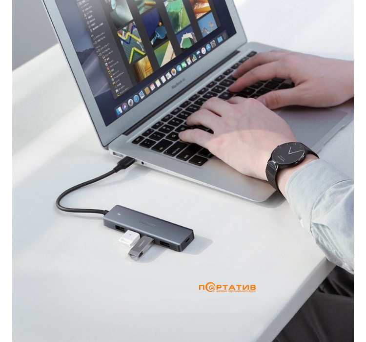 USB-хаб UGREEN CM219 4-in-1 USB Type-C to 4xUSB 3.0 HUB Space Gray (70336)