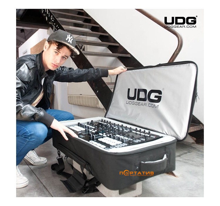 UDG Urbanite MIDI Controller Backpack Large Black (U7202BL)
