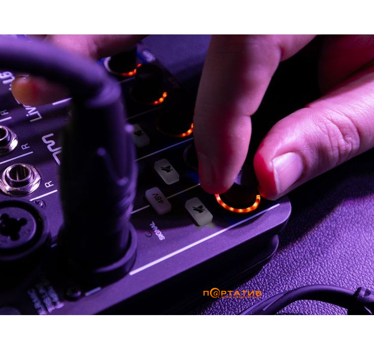 Цифровий мікшерний пульт Zoom LiveTrak L-6